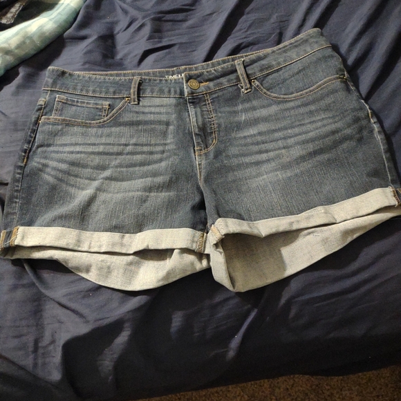Time And Tru Mid-rise Jean Shorts - Picture 1 of 3